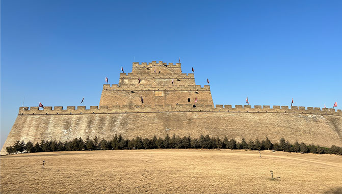 The majestic Zhenbeitai Tower in the day.